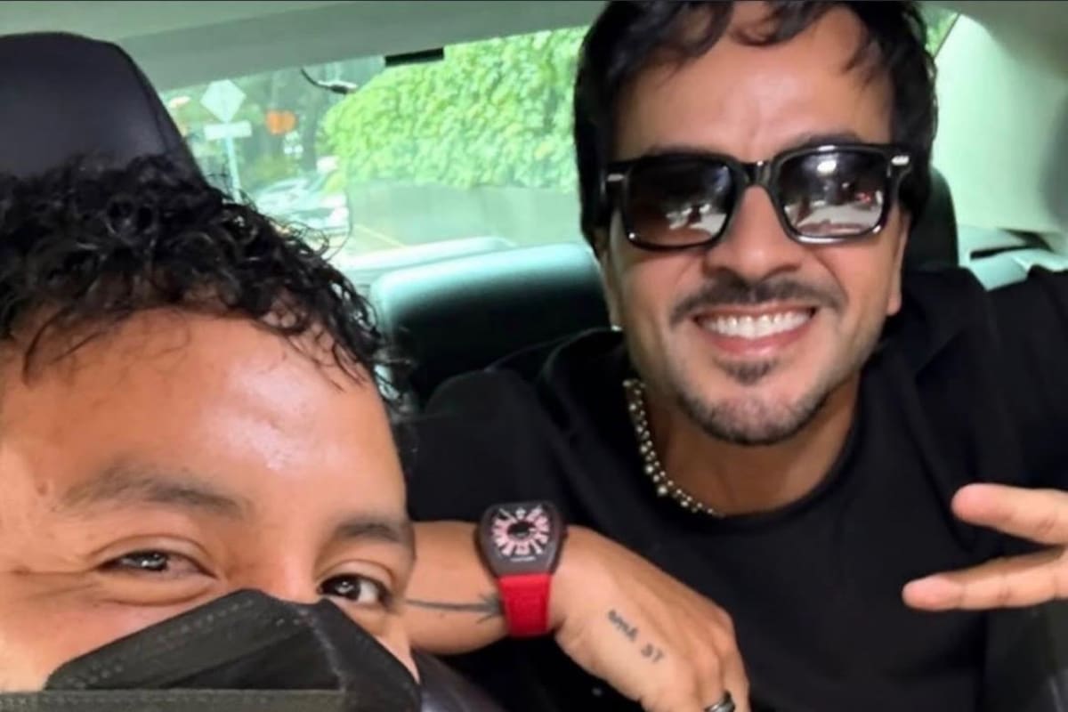 Un taxista mexicano se vuelve viral por su reacción al descubrir que llevaba como pasajero a Luis Fonsi en el asiento trasero.