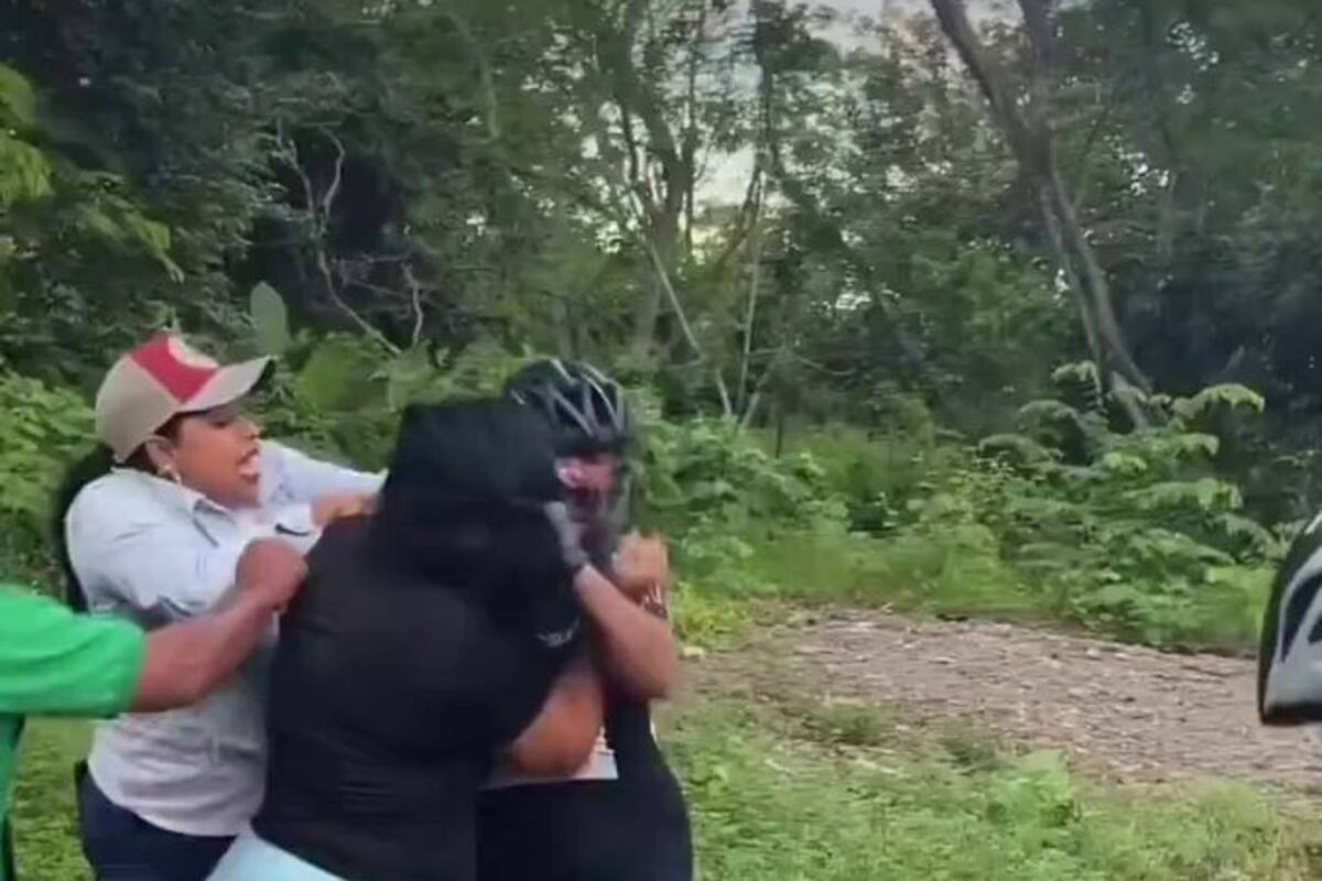 Riña en vía pública entre dos mujeres habría sido por infidelidad.