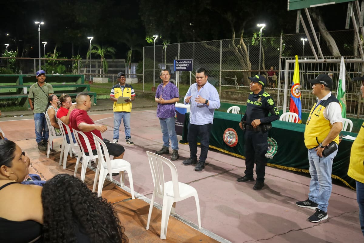 Funcionarios de la Alcaldía de Barrancabermeja realizaron un recorrido para corroborar el funcionamiento del sistema de videovigilancia del corregimiento El Llanito.
Suministrada/Vanguardia