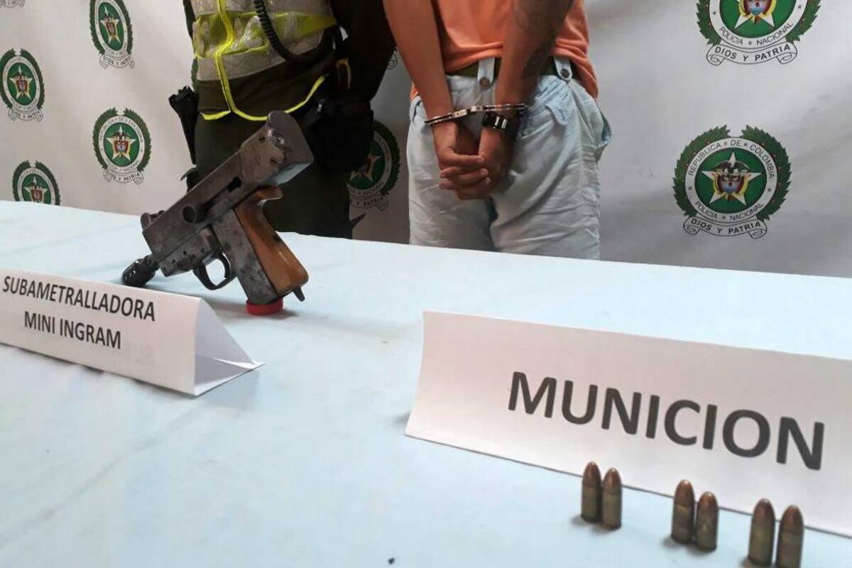 El arma con sus respectivos cartuchos fue incautada en el sector, no obstante, el detenido fue dejado en libertad horas después del procedimiento efectuado por la Policía. (Foto: Suministrada/VANGUARDIA.COM)