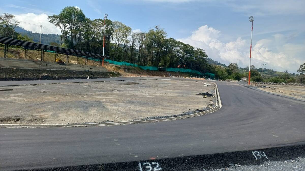 La pre pista o pista de centro no está contemplada en la primera fase.