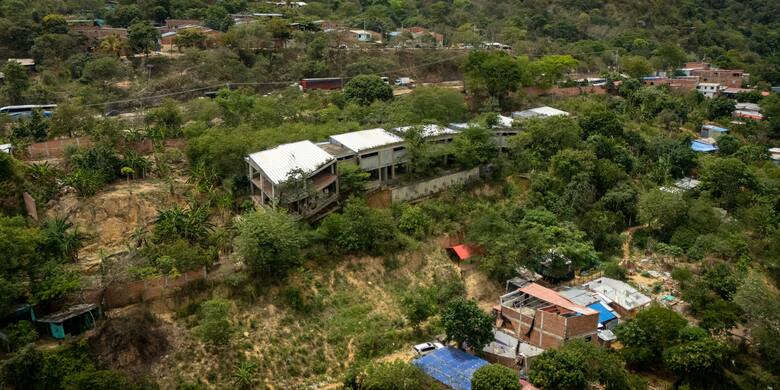120 casas en riesgo: La grieta de ‘Paso Malo’ ya atraviesa a Villas de San Ignacio