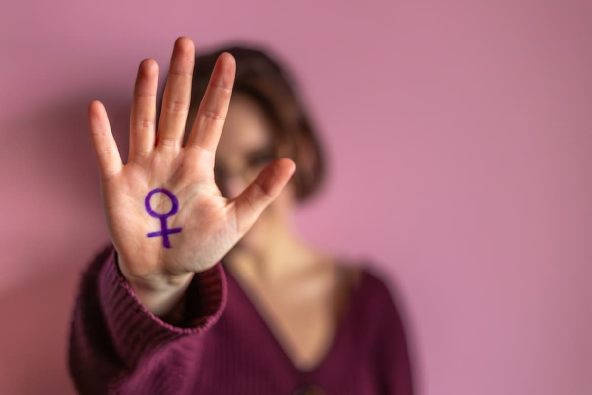 El 30 % de las mujeres mayores de 15 años ha sufrido alguna forma de violencia en su vida.