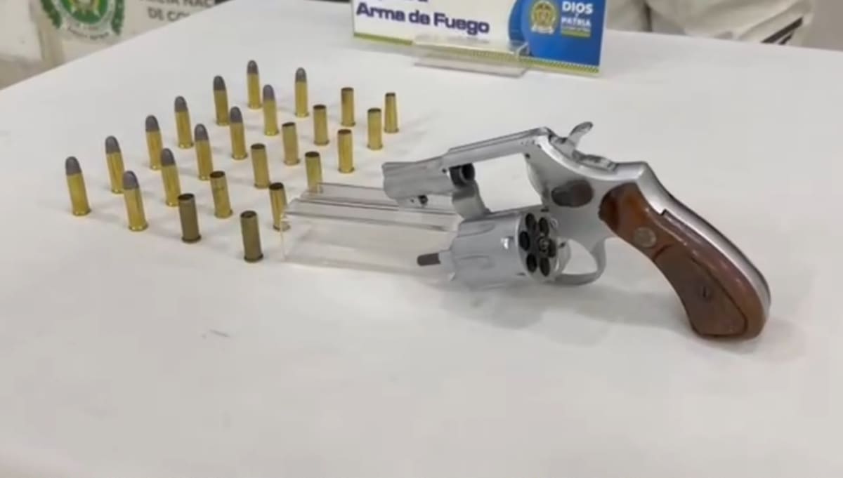 Las autoridades incautaron el arma del agresor.
Foto: Policía
