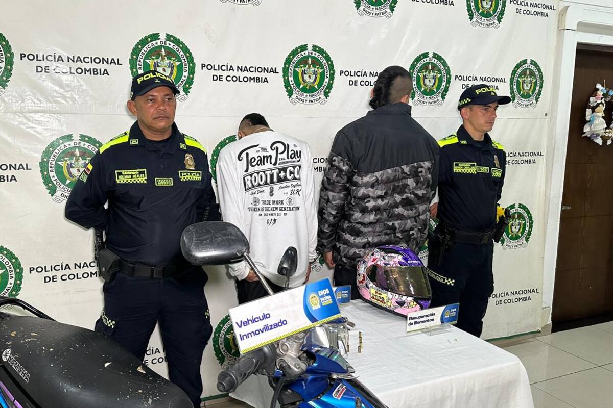 Violento robo en Bucaramanga terminó con una persona herida y dos jóvenes capturados