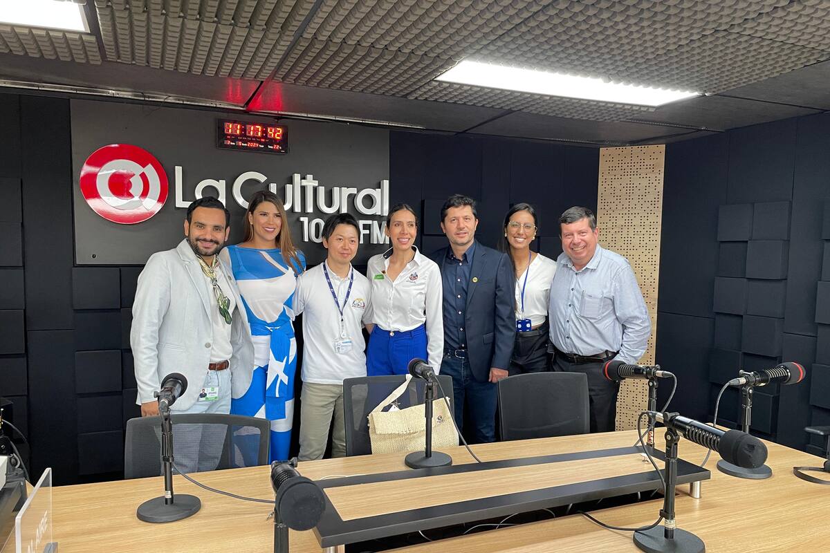 Julián Díaz Zambrano, Laura Patiño, Kazunori Sasao; Maylin Tatiana Jaramillo, directora del Imct; Daniel Brijaldo Michaels, subdirector Técnico del Imct; Andrea Flórez e Iván Darío Sánchez. Suministrada / VANGUARDIA