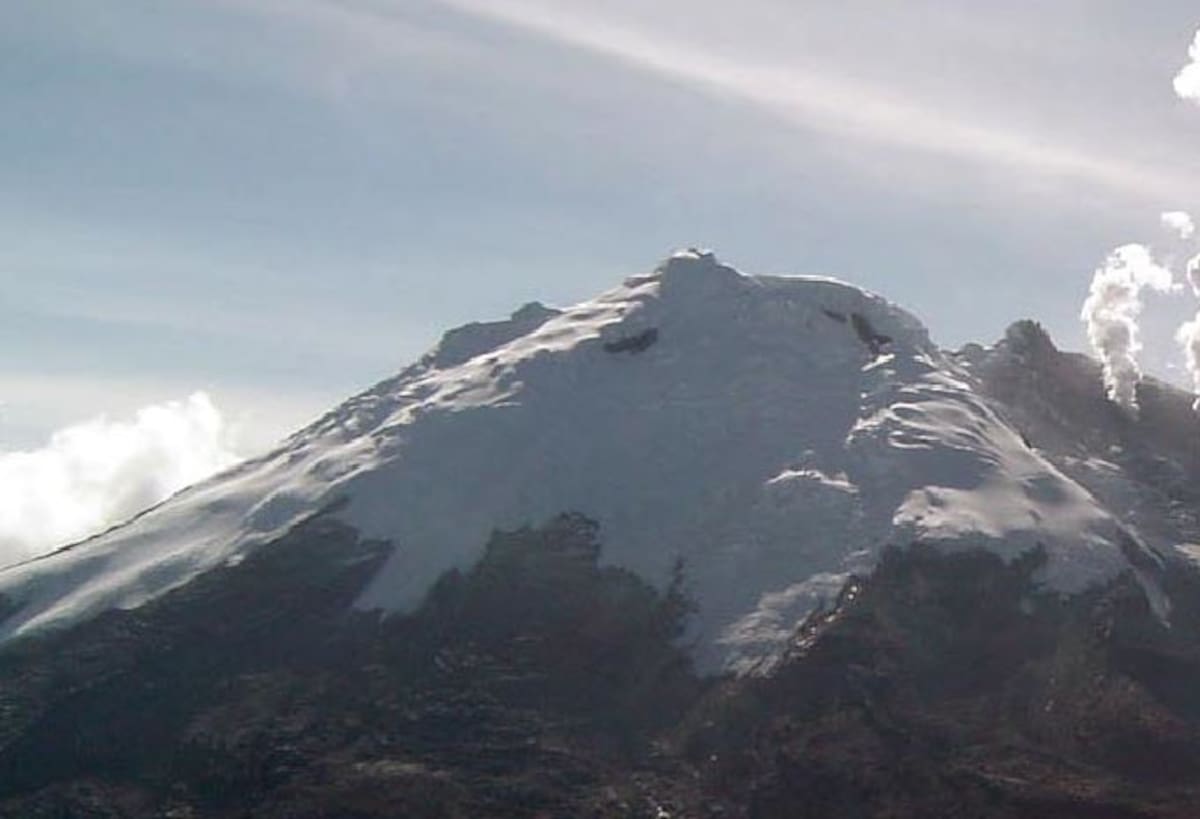 Múltiple actividad sísmica en el volcán Nevado del Huila prende las alarmas