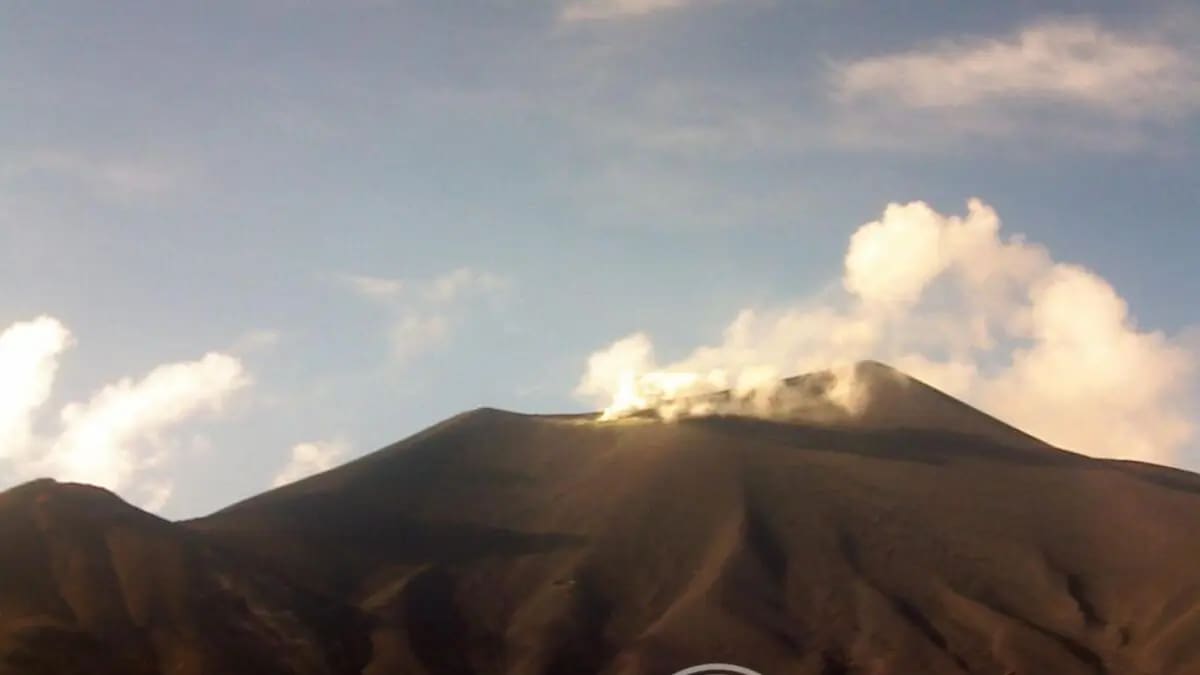 El Servicio Geológico Colombiano informó sobre un incremento de la actividad sísmica asociada al fracturamiento de roca en el área de influencia del volcán Puracé, en Cauca. El organismo pidió a la comunidad no acercarse a la parte alta del volcán, que permanece en alerta naranja.