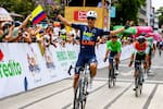 Salsa, lluvia y estrategia: así fue la séptima etapa de la Vuelta a Colombia