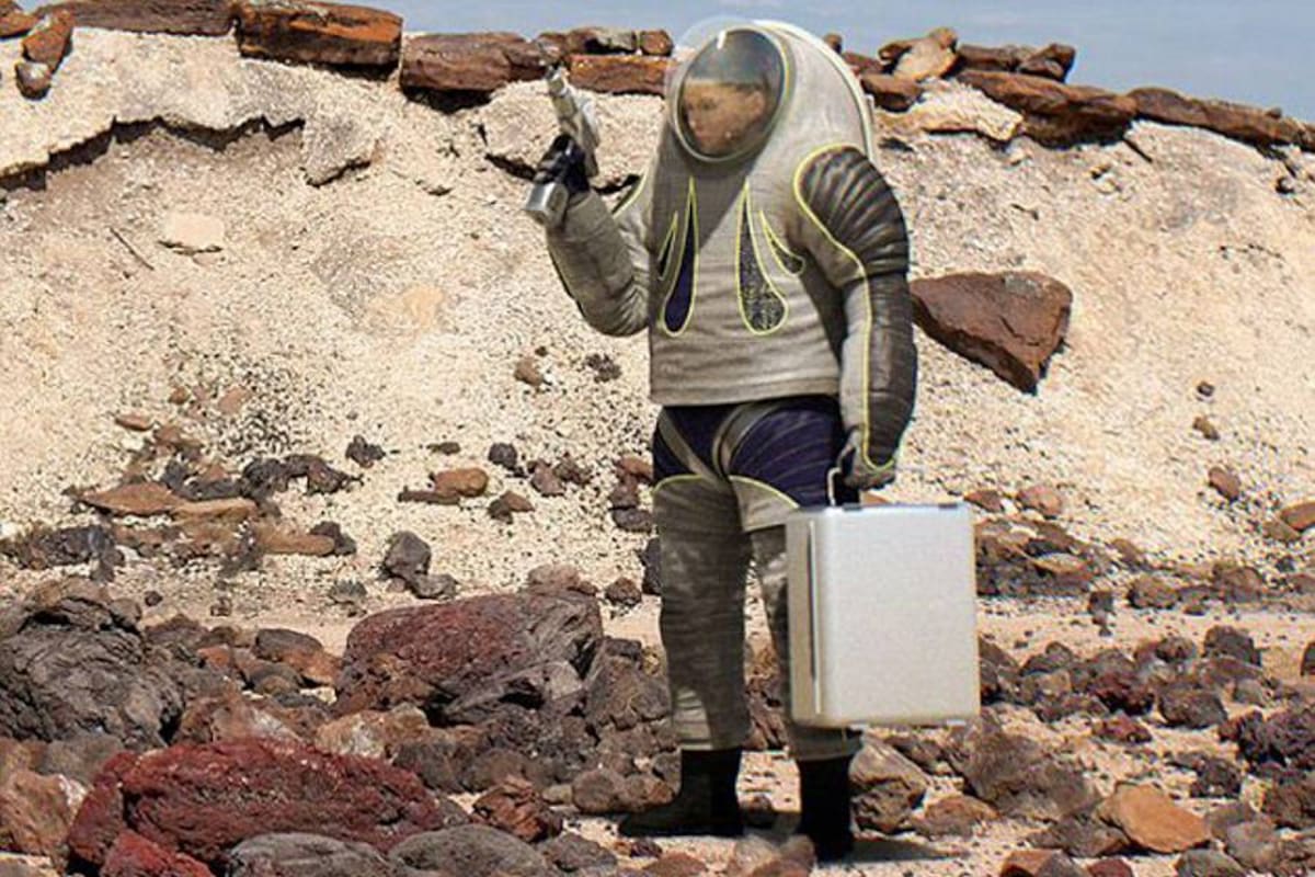 La NASA mostró cómo serán sus nuevos trajes espaciales (Foto: Foto: Daily Mail )