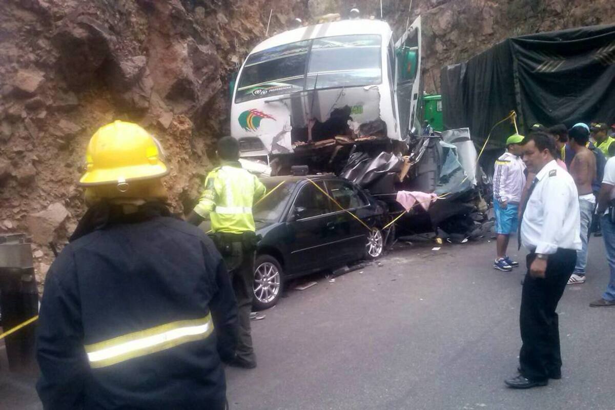 Multiple choque dejó dos heridos en vías de Santander (Foto: Suministrada RCN/VANGUARDIA LIBERAL )