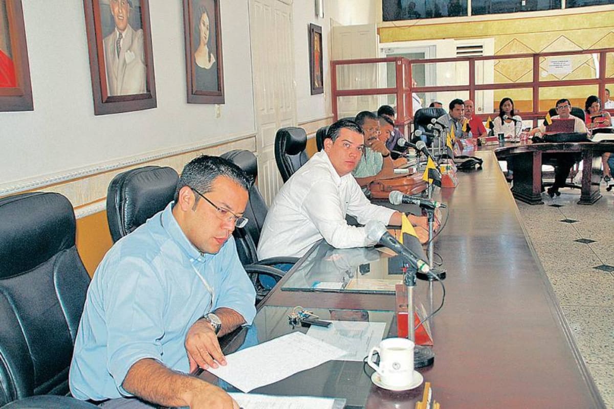 En vista de que el próximo período de sesiones ordinarias del Concejo se inicia el primero de julio, si el proyecto de adición presupuestal es prioritario para el Municipio, el Alcalde deberá convocar a ‘extras’. (Foto: Archivo/VANGUARDIA LIBERAL)