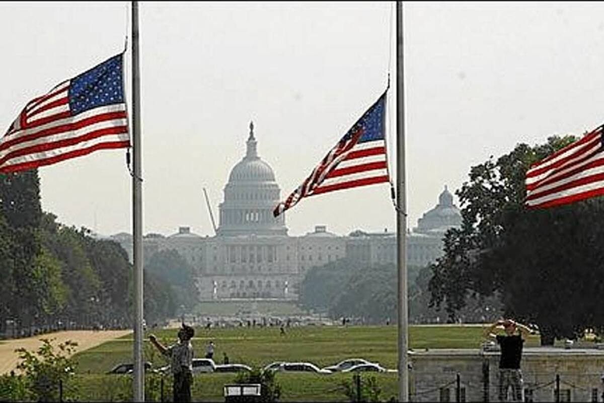 Obama ordena banderas a media asta en EU el día del funeral de Armstrong (Foto: Tomado de Internet/ VANGUARDIA LIBERAL)