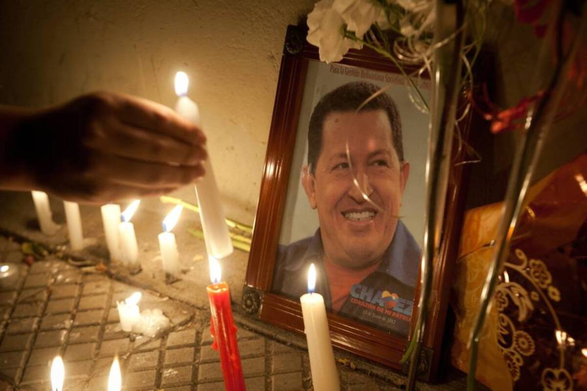 En Bucaramanga venezolanos harán misa por la memoria de Chávez (Foto: Afp - Claudio Santana / VANGUARDIA LIBERAL)