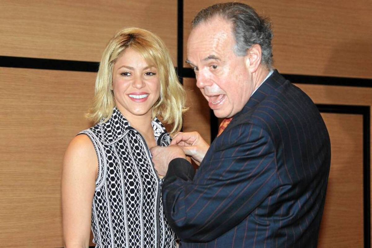Shakira recibió la insignia de Caballero de la Orden de las Artes (Foto: Afp/VANGUARDIA LIBERAL)