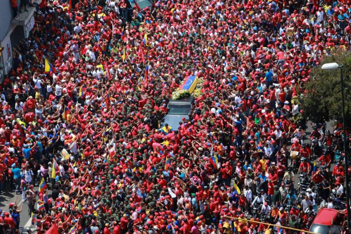 El ataúd paseado por Caracas no contenía los restos de Hugo Chávez (Foto: AFP/VANGUARDIA LIBERAL)