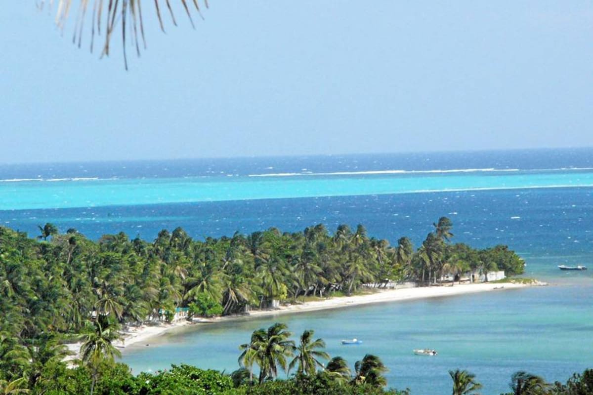 Las playas de San Andrés son, a pesar del turismo y su belleza refugio de tiburones y otras especies poco amigables con el hombre. (Foto: Tomada de internet)