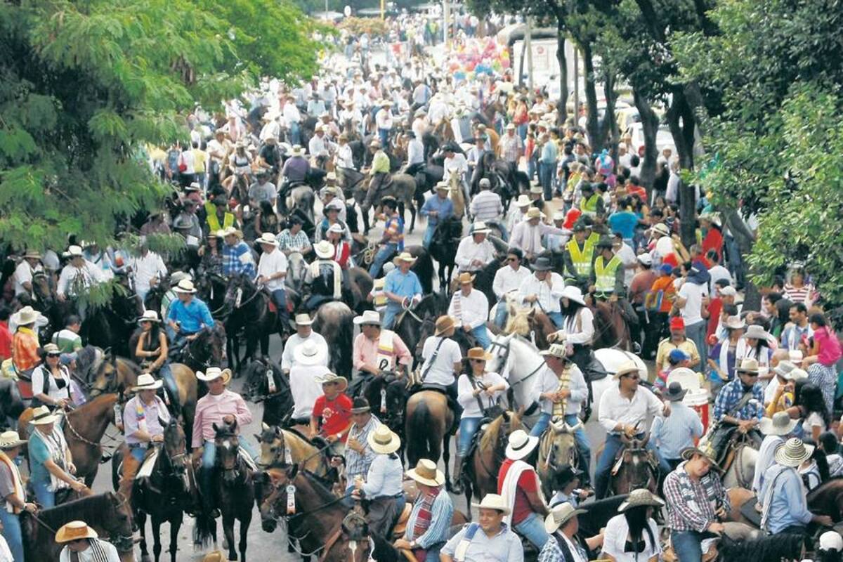 Cabalgata de la Feria de Bucaramanga (Foto: César Flórez/ Vanguardia Liberal)