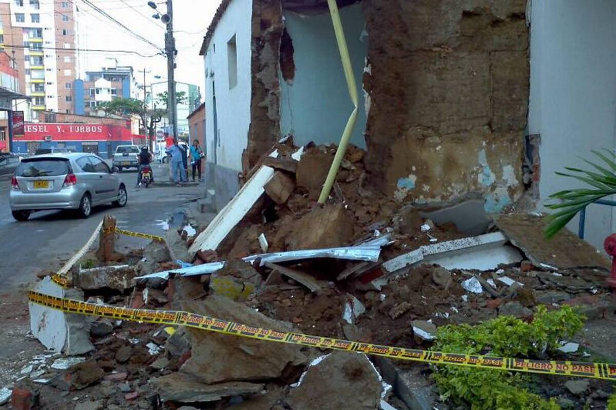 Fuerte lluvia dejó afectaciones en el área metropolitana (Foto: Nelson Díaz / VANGUARDIA LIBERAL)