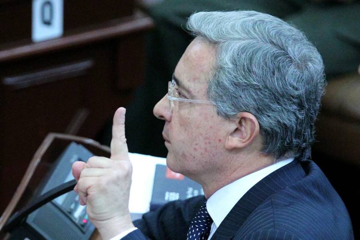 Hoy y mañana Uribe estará de campaña con miembros de la U en Medellín. (Foto: Archivo/VANGUARDIA LIBERAL)