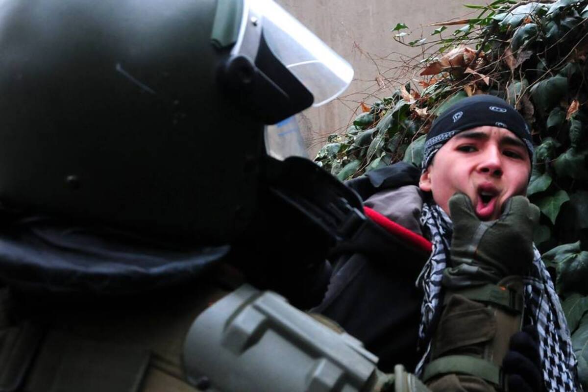 Los estudiantes chilenos, que llevan cuatro meses movilizados, decidieron este martes retomar el diálogo con el Gobierno, aunque sin deponer las movilizaciones. (Foto: Efe/ VANGUARDIA LIBERAL)