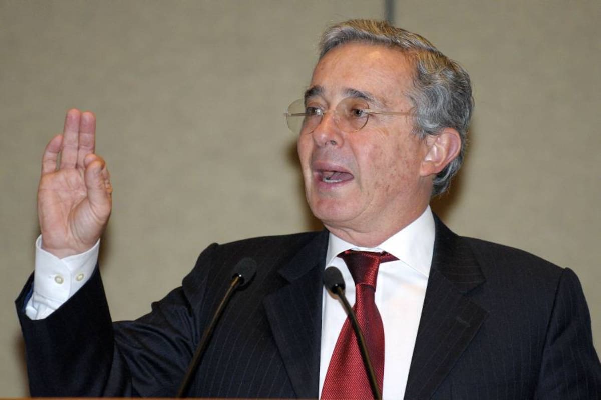 En su denuncia, el exmandatario cometió irregularidades principalmente en los testimonios que vinculaban a las Farc con un plan para asesinarlo. (Foto: Efe/ VANGUARDIA LIBERAL)