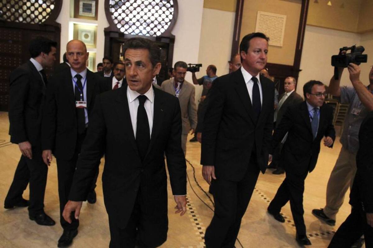 Sarkozy y Cameron apoyan al CNT libio en una repentina visita a Libia (Foto: Efe / VANGUARDIA LIBERAL)