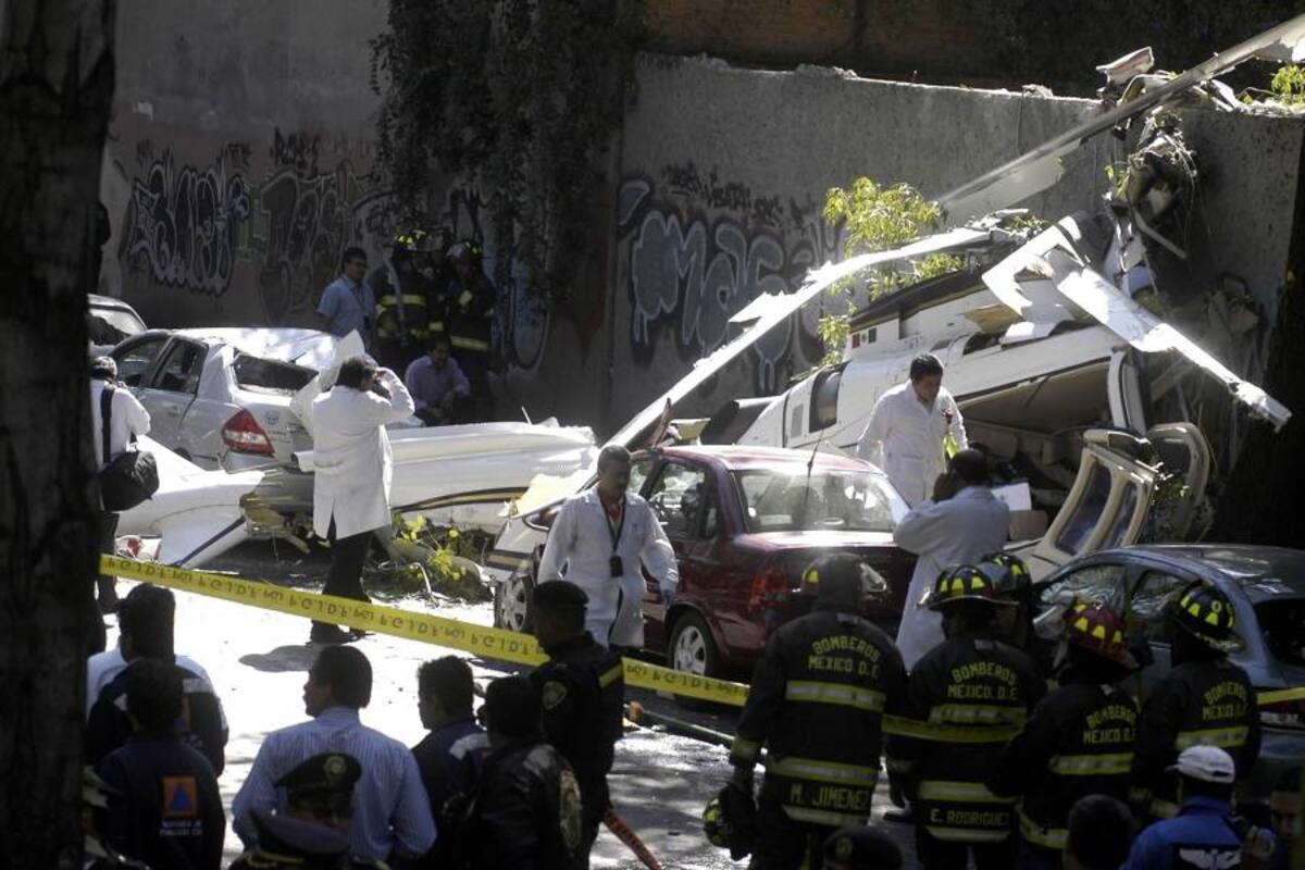 Dos muertos tras desplomarse helicóptero en el sur de Ciudad de México (Foto: Efe / VANGUARDIA LIBERAL)