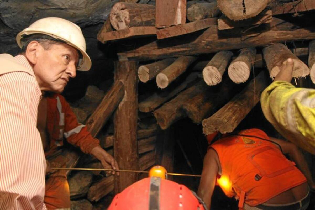 Rescatan con vida a los nueve mineros atrapados en socavón en Perú (Foto: Efe/VANGUARDIA LIBERAL)