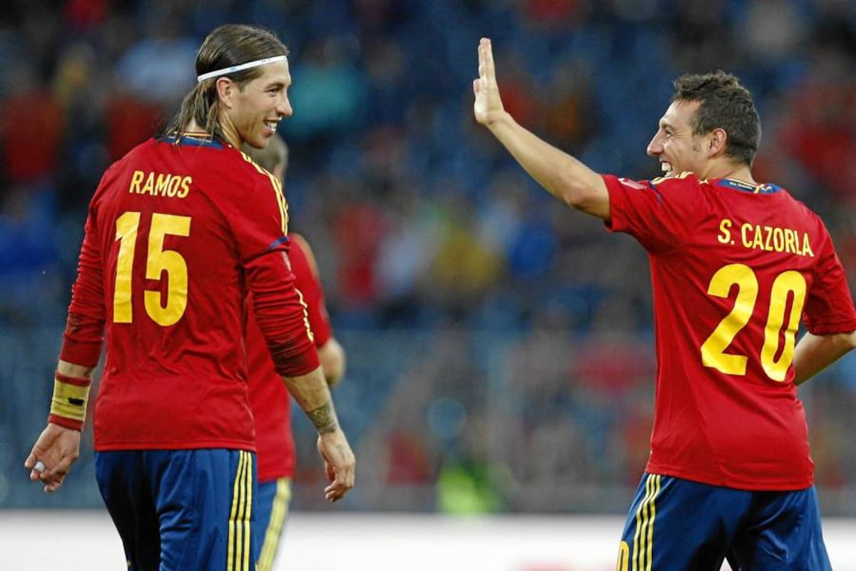 La Roja cambiará su camiseta para no lucir un 'escudo francés' (Foto: Tomado de Internet/ VANGUARDIA LIBERAL)