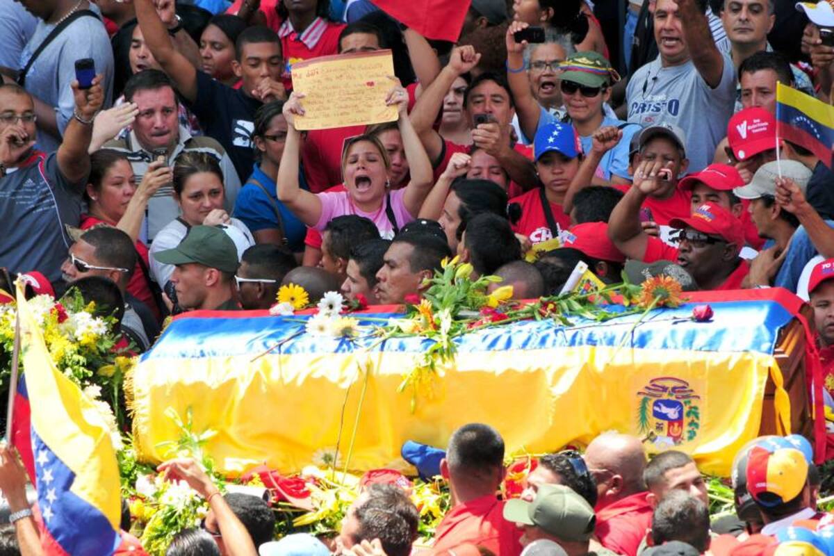 Se inició el cortejo fúnebre de Chávez por calles de Caracas (Foto: Archivo/VANGUARDIA LIBERAL)
