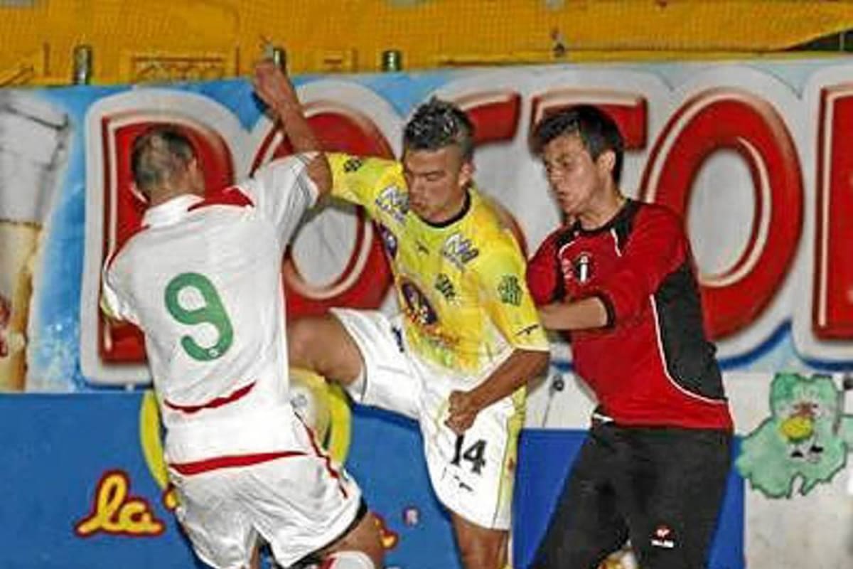Bucaramanga FSC defiende el liderato