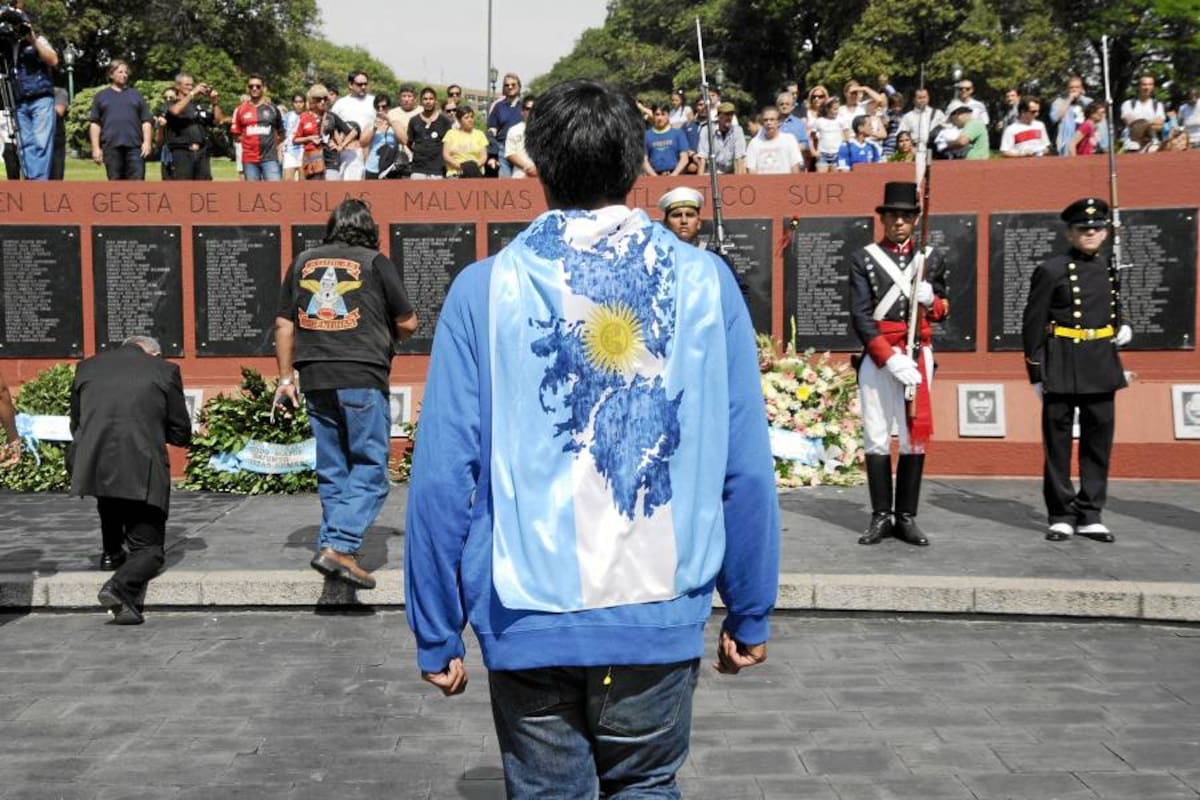 Incidentes frente a la embajada británica en Buenos Aires (Foto: AFP/VANGUARDIA LIBERAL)
