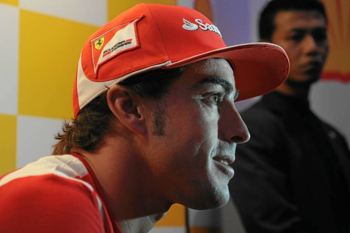 Alonso quiere darle un nuevo hachazo al Mundial en la noche de Singapur (Foto: Afp/ VANGUARDIA LIBERAL)