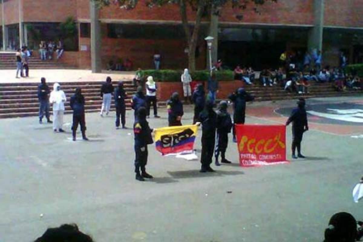 La Policía, el DAS y la Fiscalía están tras la pista de los "infiltrados" en los disturbios ocurridos el miércoles 15 de junio en la UIS que dejaron daños por más de $3 mil millones.(Foto: Foto suministrada/VANGUARDIA LIBERAL)