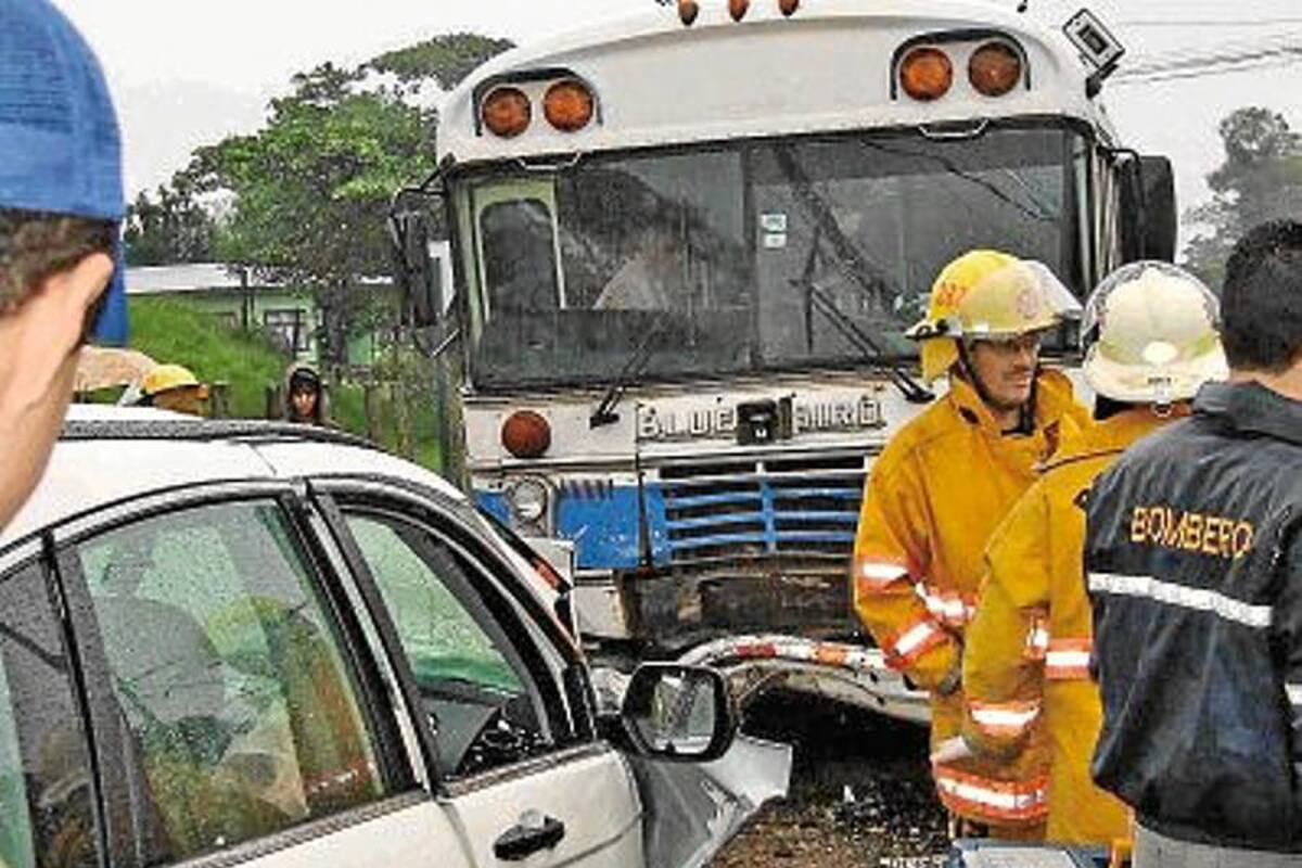 Dos muertos y 15 heridos en choque de bus estudiantil en Costa Rica (Foto: Tomada de internet/VANGUARDIA LIBERAL)