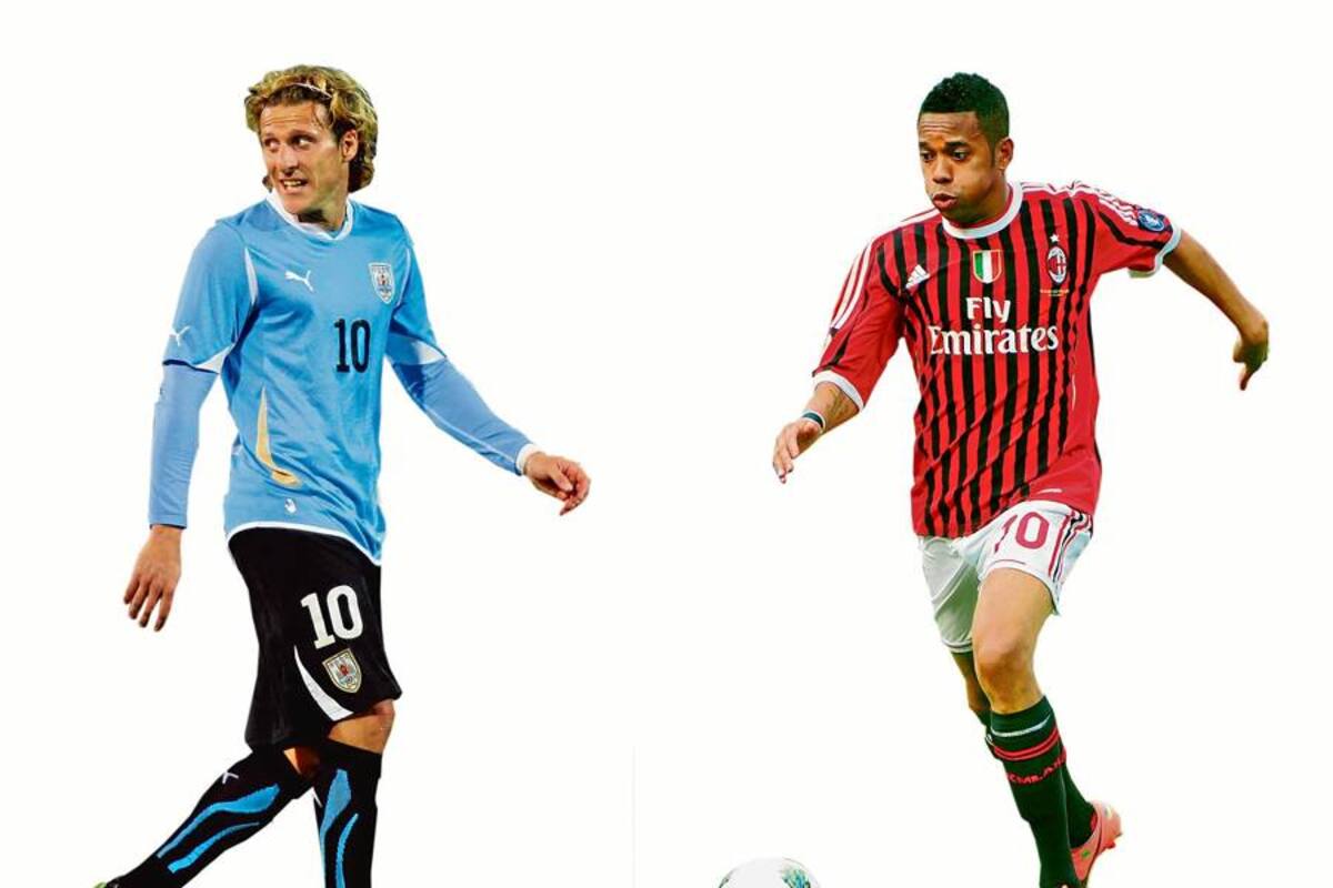 Diego Forlán, una de las figuras del fútbol uruguayo y Robinho, jugador brasileño del Milán Italiano. (Foto: Archivo/VANGUARDIA LIBERAL)