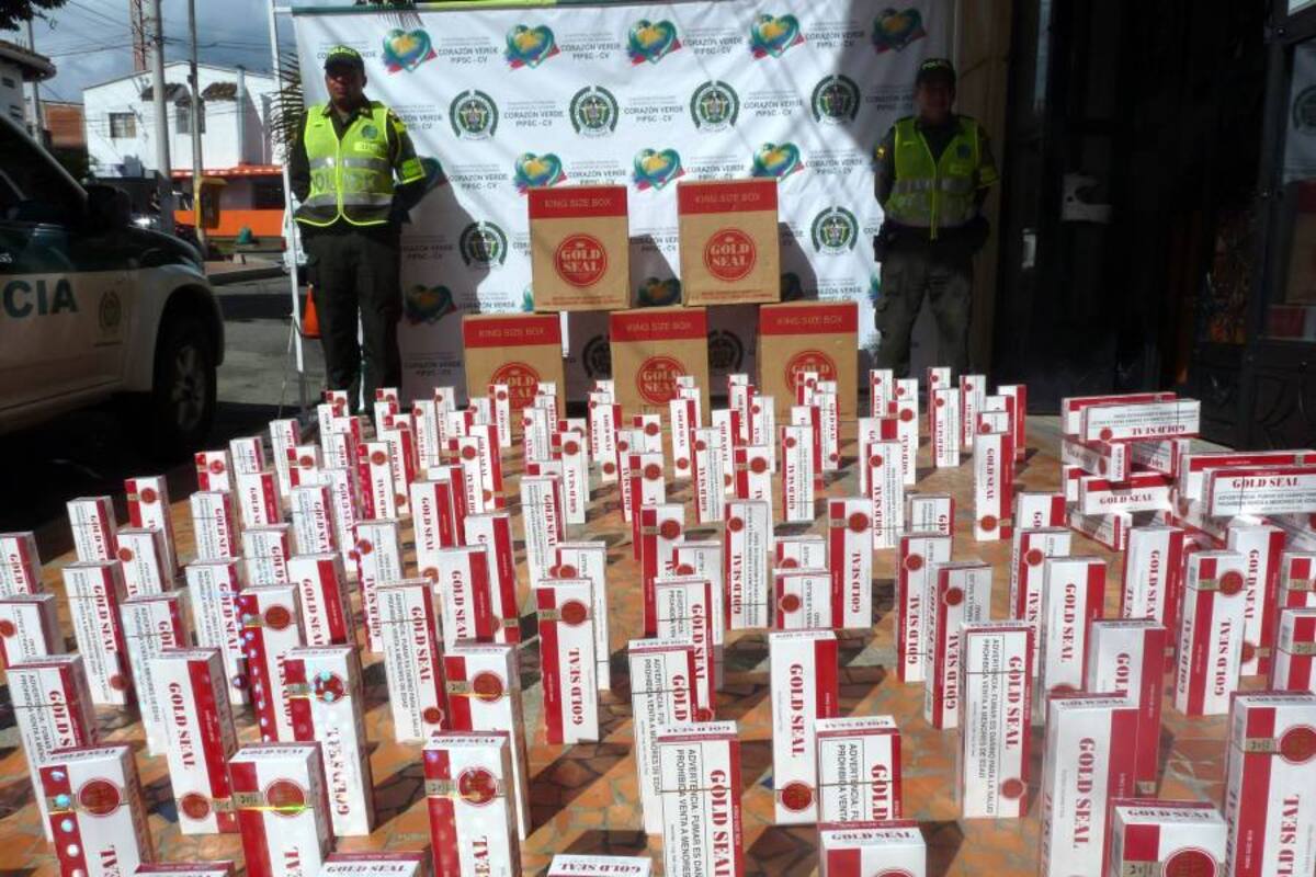 Incautan $32 millones en leche, licor y cigarrillos de contrabando en Santander (Foto: Suministrada/VANGUARDIA LIBERAL)