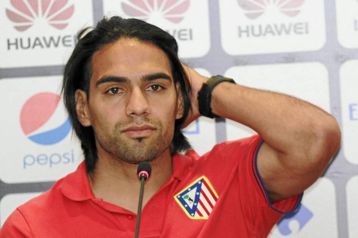 Falcao dice al peruano Vargas que no puede hacer nada si la prensa le "infla" (Foto: Colprensa / VANGUARDIA LIBERAL)