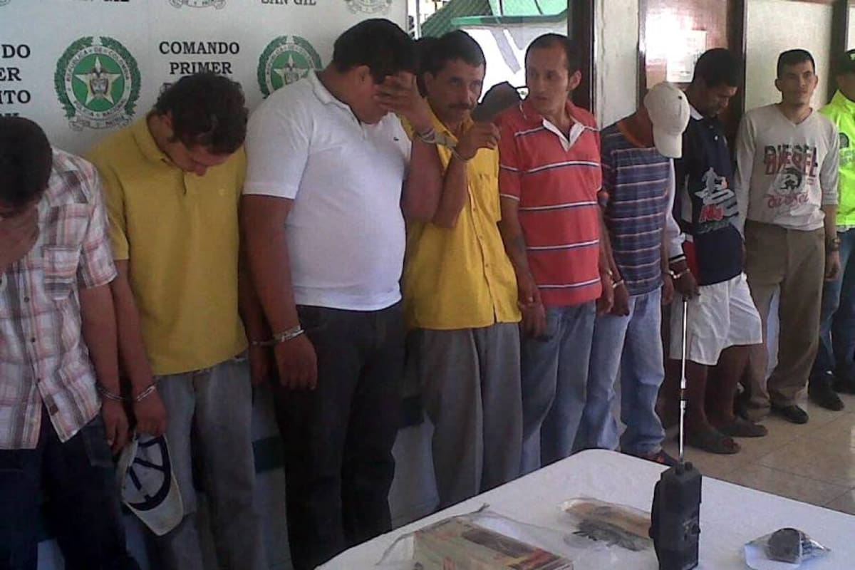 Capturados integrantes de ‘Los Capaburros’ banda dedicada al microtráfico. (Foto: Suministrada/VANGUARDIA LIBERAL)