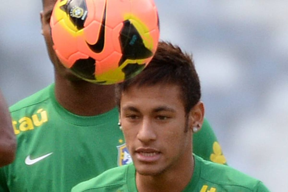 Neymar firmó compromiso para presentarse al Barcelona en julio, según diario (Foto: AFP / VANGUARDIA LIBERAL)