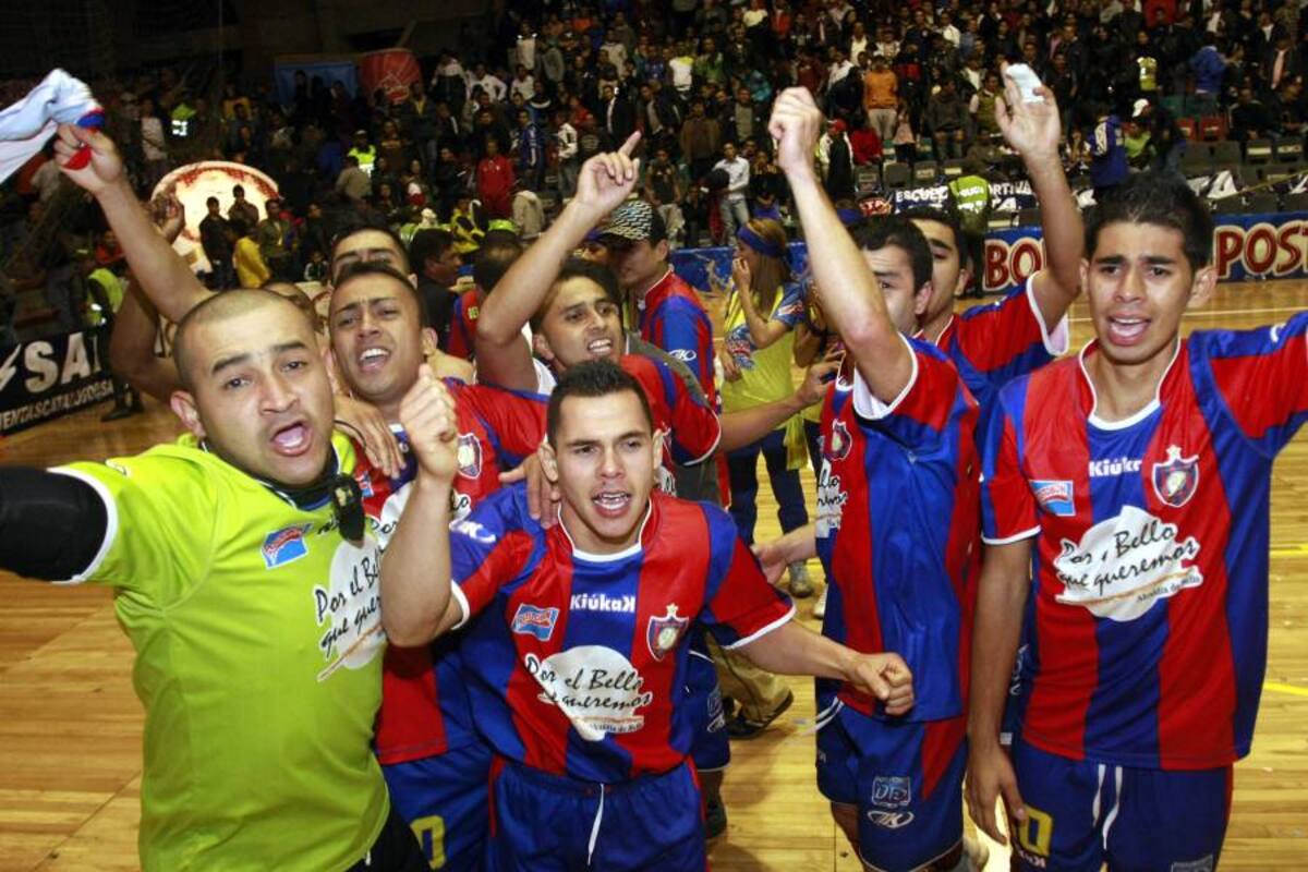 Bello Innovar se coronó campeón del torneo de microfútbol (Foto: Colprensa / VANGUARDIA LIBERAL)