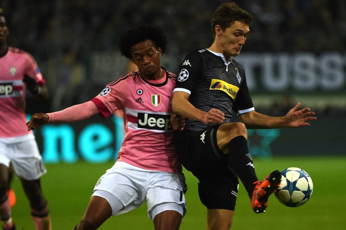 Cuadrado jugó 27 minutos en el empate de Juventus contra Mönchengladbach (Foto: AFP / VANGUARDIA LIBERAL)