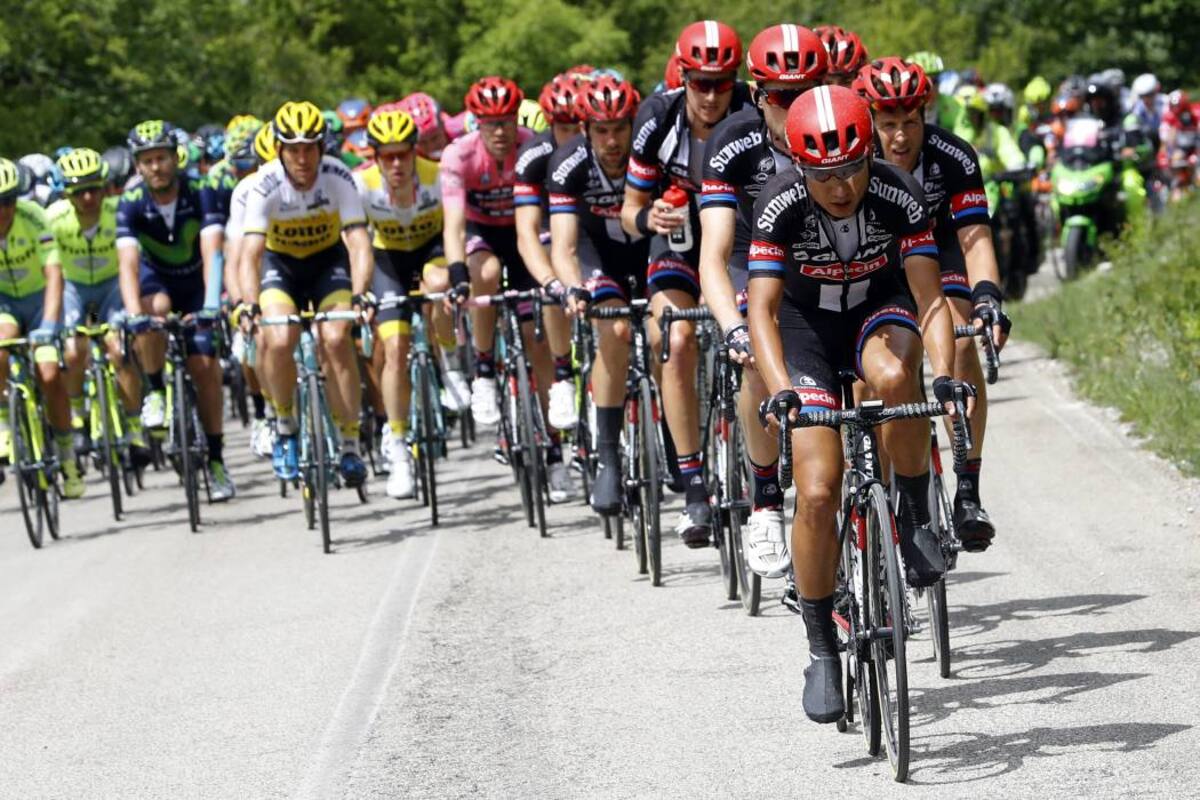 Esteban Chaves se ubica octavo en el Giro de Italia (Foto: AFP/VANGUARDIA LIBERAL)