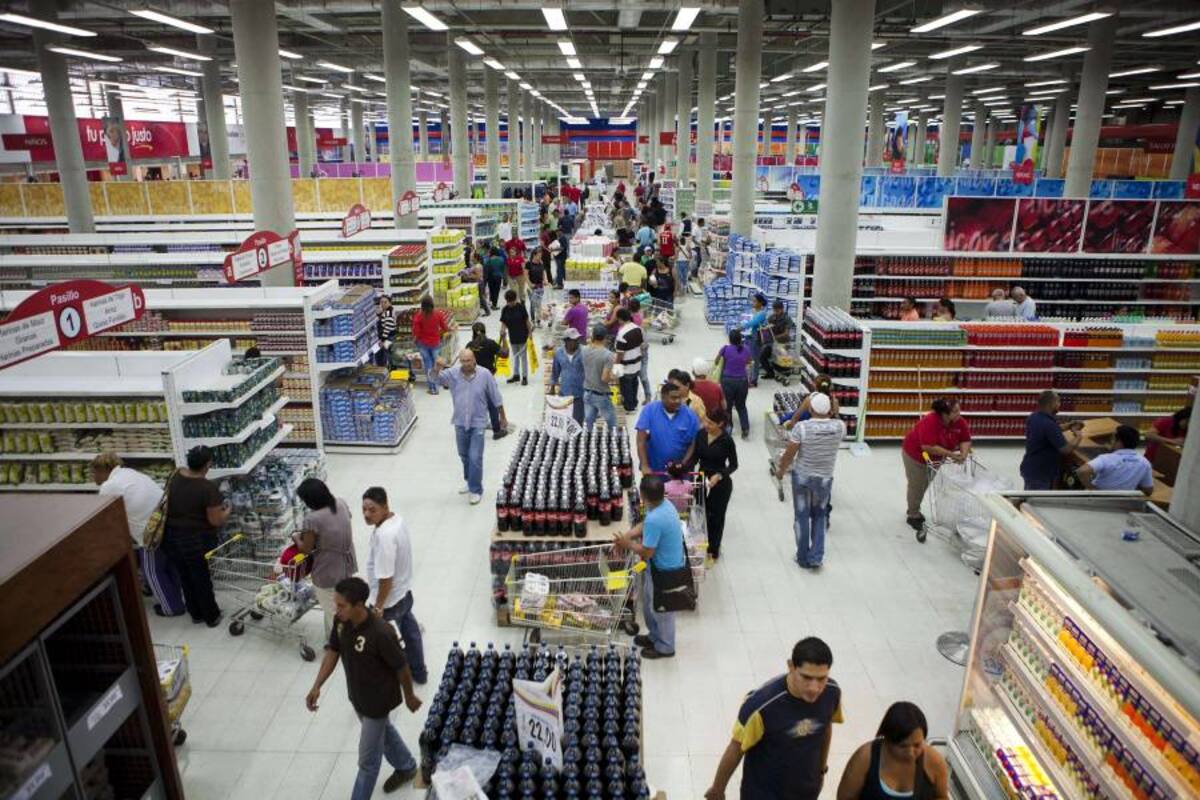 Implantarán en Venezuela cartilla de racionamiento para compra de productos (Foto: AFP / VANGUARDIA LIBERAL)
