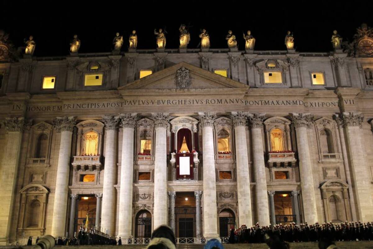 El informe Vatileaks está ya a disposición del Papa, confirmó Lombardi (Foto: Archivo/ VANGUARDIA LIBERAL)