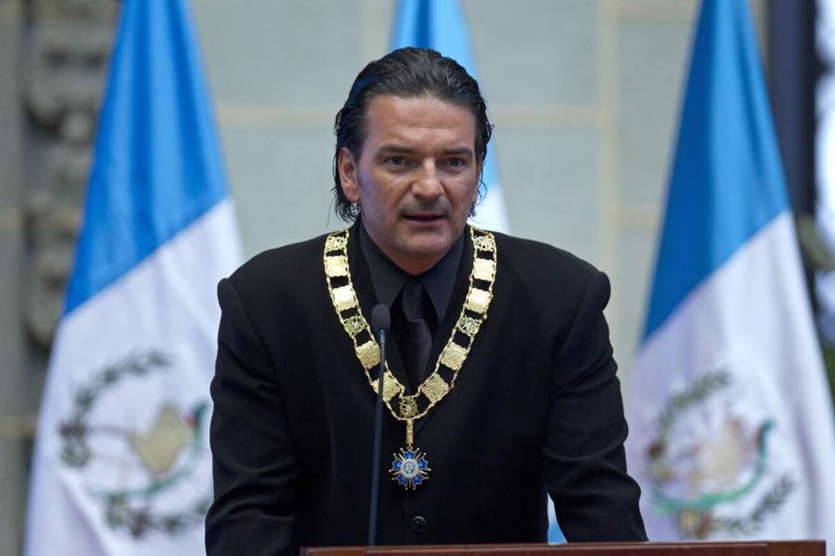 Arjona recuerda a su padre en condecoración otorgada por Gobierno de Guatemala (Foto: EFE / VANGUARDIA LIBERAL)