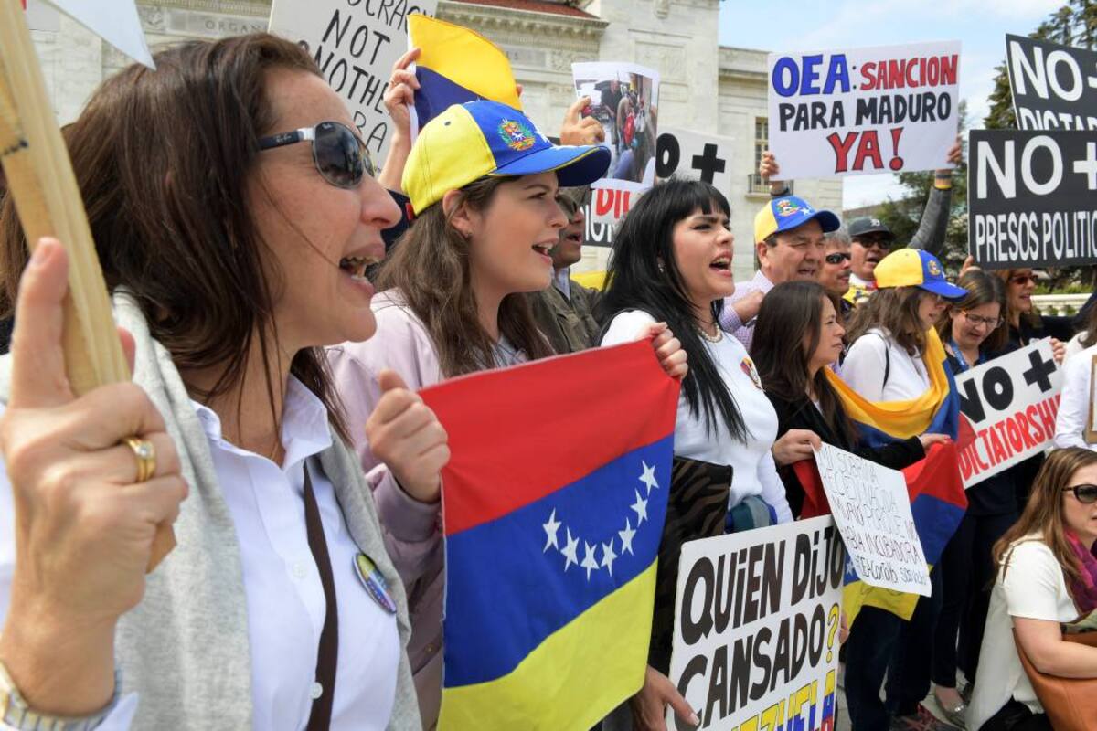 Gobierno de Maduro bloquea los accesos a la Asamblea Nacional. (Foto: Archivo/VANGUARDIALIBERAL)