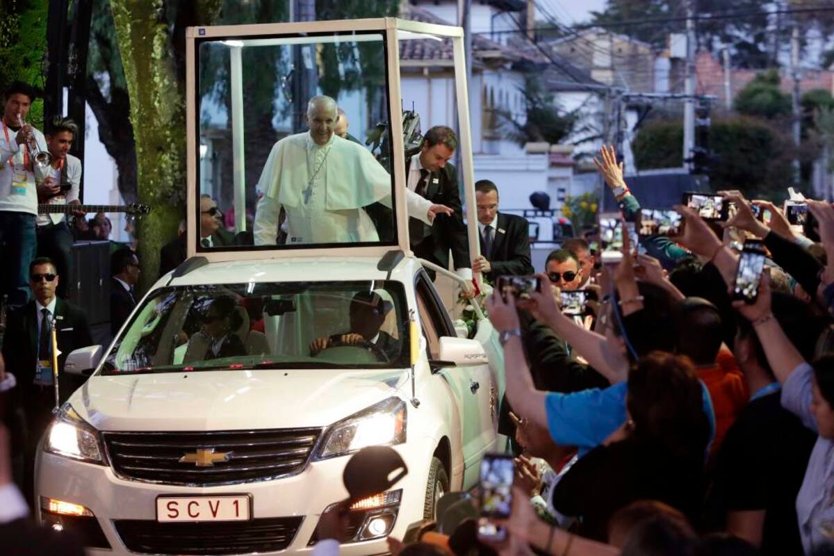 Francisco se reunirá con el Presidente Santos para luego dirigirse a celebrar la eucaristía en el Parque Simón Bolívar. (Foto: Archivo/VANGUARDIALIBERAL)