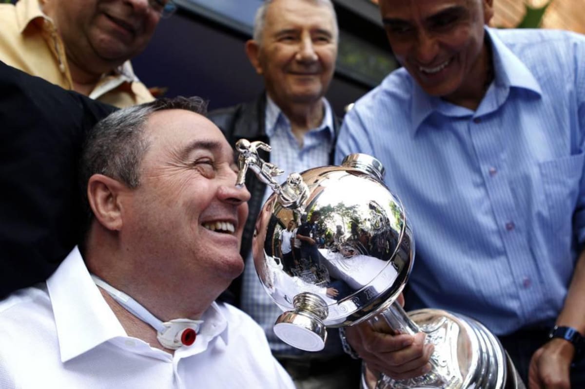 Técnico Luis Fernando Montoya fue internado por afección pulmonar (Foto: Colprensa /VANGUARDIA LIBERAL )